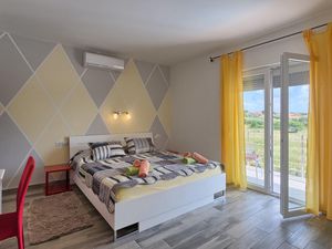 23950644-Ferienhaus-8-Poreč-300x225-3