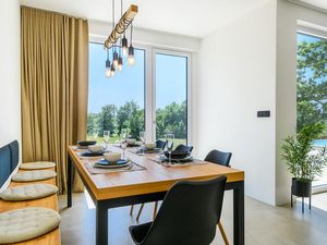 23950867-Ferienhaus-6-Poreč-300x225-1