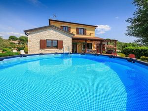 23950998-Ferienhaus-7-Poreč-300x225-4