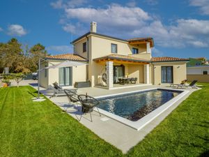 23862535-Ferienhaus-6-Poreč-300x225-0