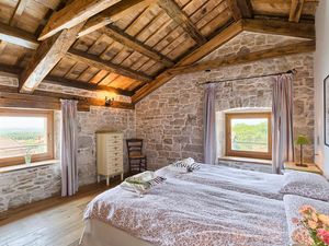 23949015-Ferienhaus-8-Poreč-300x225-5