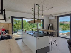 23949875-Ferienhaus-14-Poreč-300x225-3