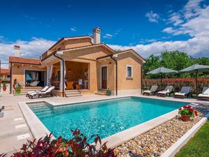 23950495-Ferienhaus-6-Poreč-300x225-0