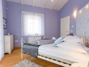 23922119-Ferienhaus-8-Poreč-300x225-2