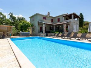 23922119-Ferienhaus-8-Poreč-300x225-4