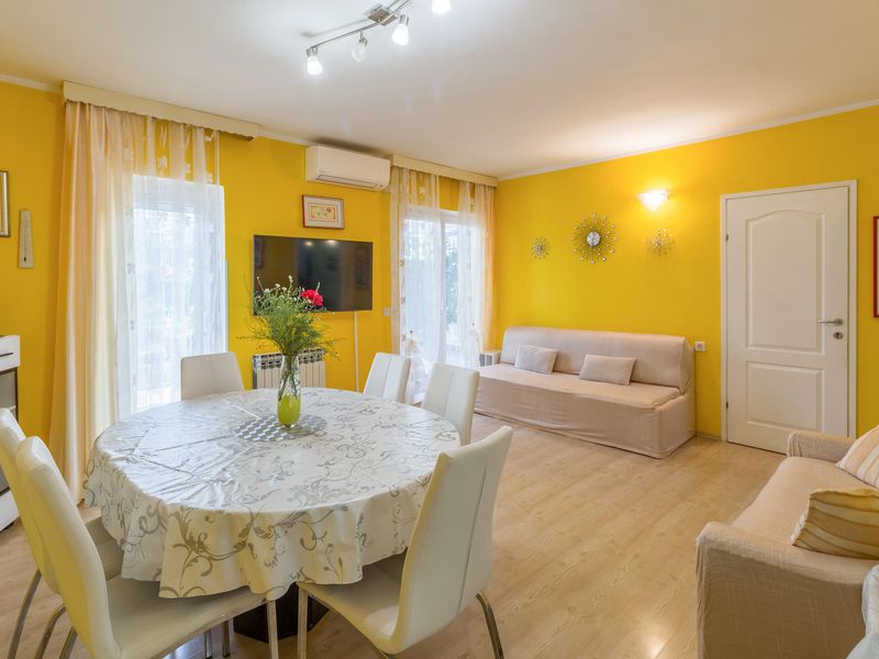 23949300-Ferienhaus-6-Poreč-800x600-2