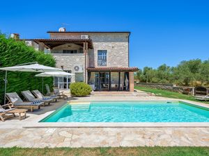 23721477-Ferienhaus-8-Poreč-300x225-0