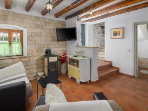 23762371-Ferienhaus-10-Poreč-300x225-2