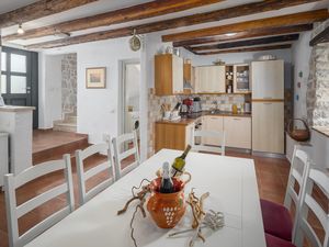 23762371-Ferienhaus-10-Poreč-300x225-4