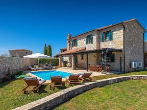 23949821-Ferienhaus-8-Poreč-300x225-2