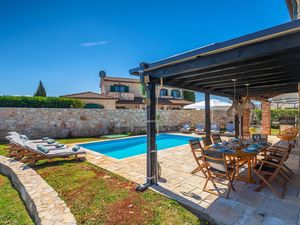 23949821-Ferienhaus-8-Poreč-300x225-4