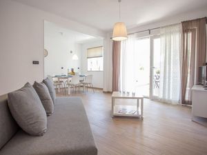 23950921-Ferienhaus-4-Poreč-300x225-4