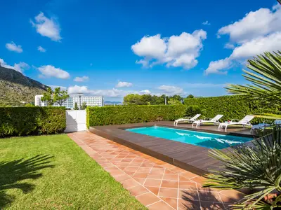 PoolOfHouse
