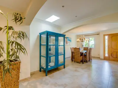 DiningRoom