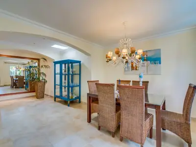 DiningRoom