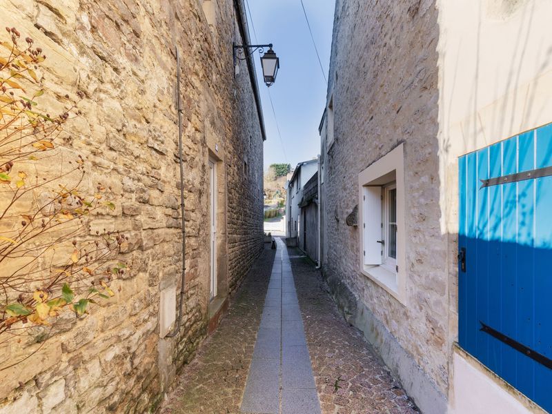 22208763-Ferienhaus-4-Port-en-Bessin-Huppain-800x600-0