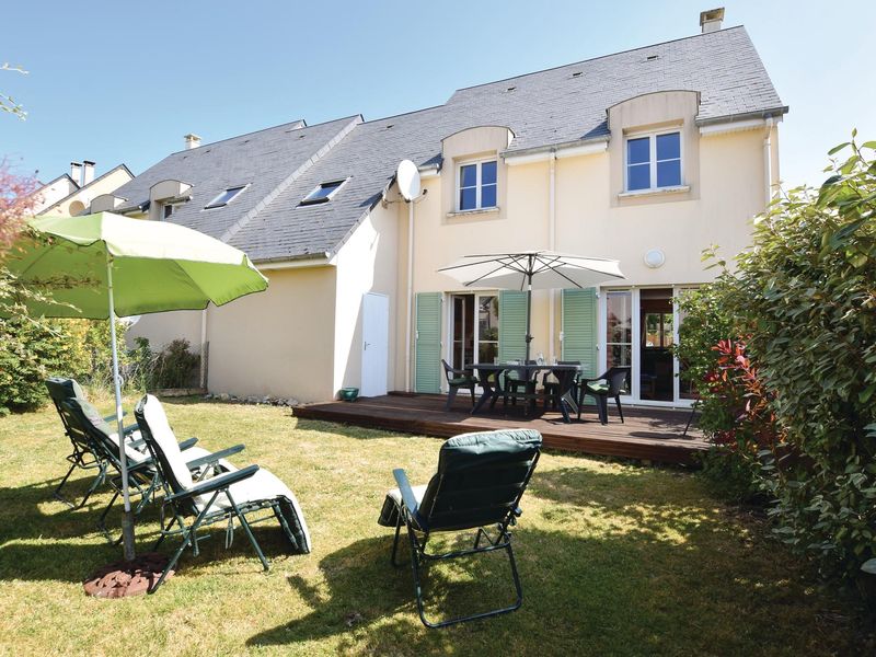 23723087-Ferienhaus-6-Port-en-Bessin-Huppain-800x600-0