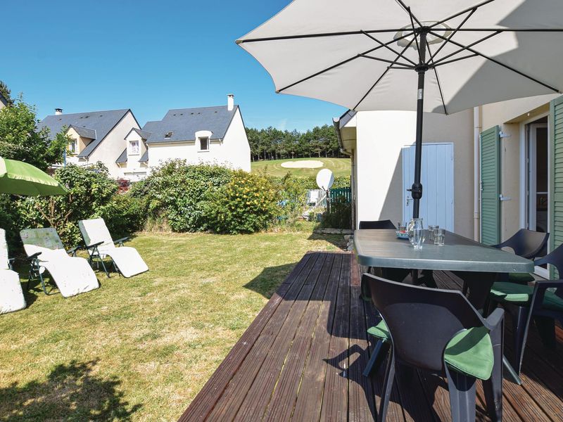 23723087-Ferienhaus-6-Port-en-Bessin-Huppain-800x600-2