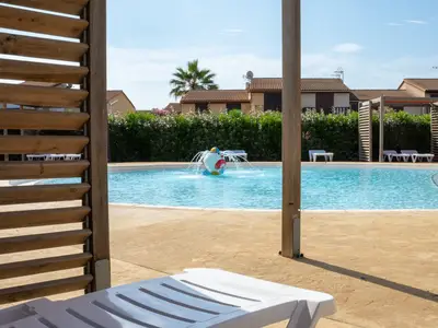 PoolOfHouse
