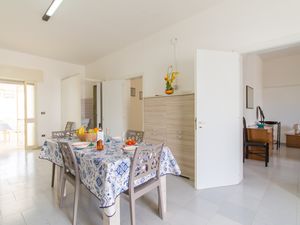 23918564-Ferienhaus-6-Porto Cesareo-300x225-3