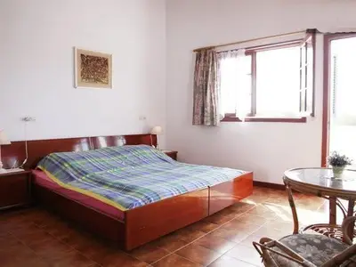 Schlafzimmer DG