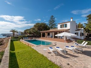 23368076-Ferienhaus-9-Portocolom-300x225-3