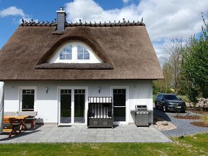 23561486-Ferienhaus-6-Poseritz-300x225-0