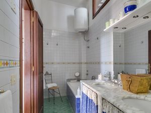 21749805-Ferienhaus-12-Positano-300x225-3