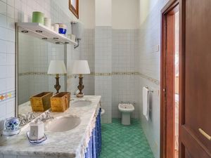 21749805-Ferienhaus-12-Positano-300x225-4