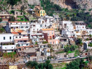 23127335-Ferienhaus-6-Positano-300x225-5