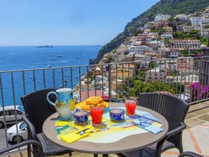 23444124-Ferienhaus-8-Positano-300x225-5