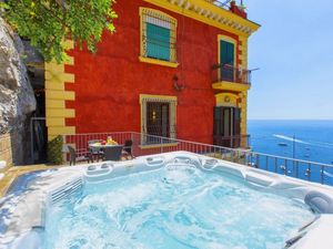 23444124-Ferienhaus-8-Positano-300x225-1