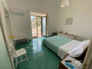 23679398-Ferienhaus-7-Positano-300x225-3