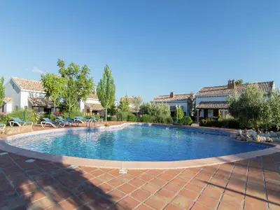 PoolOfHouse