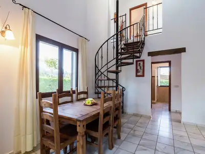 DiningRoom