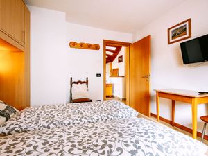 23852531-Ferienhaus-8-Pozza Di Fassa-300x225-2