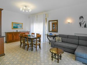 24048253-Ferienhaus-8-Pozzi Lu-300x225-2