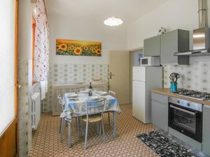 24048253-Ferienhaus-8-Pozzi Lu-300x225-3