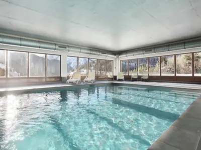 PoolOfHouse