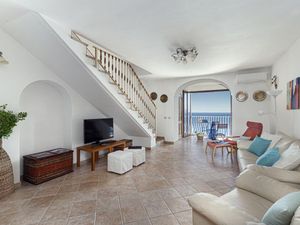 23285492-Ferienhaus-7-Praiano-300x225-3