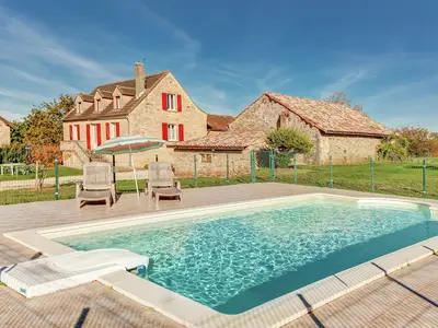 PoolOfHouse