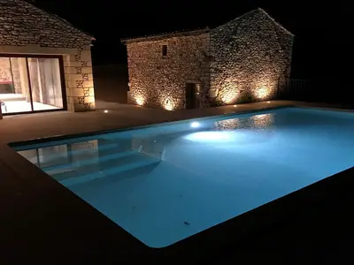 PoolOfHouse