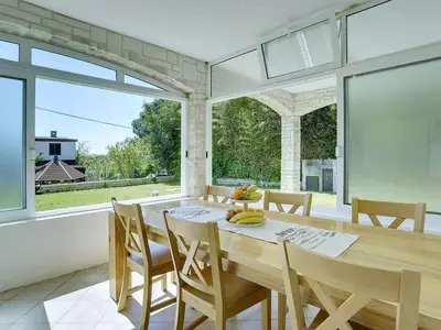 Ferienhaus für 10 Personen (280 m²) in Premantura 4/10
