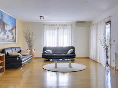 Ferienhaus für 10 Personen (280 m²) in Premantura 7/10