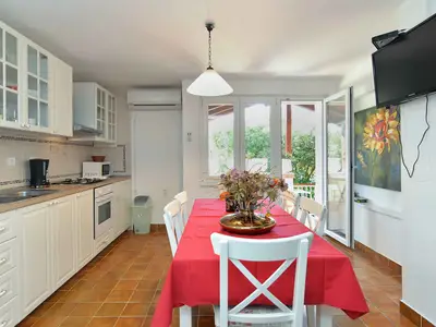 Ferienhaus für 6 Personen (75 m²) in Premantura 10/10