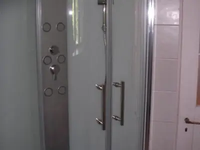 Bad/Dusche. Dusche-Highlight des 21 Jhdt.