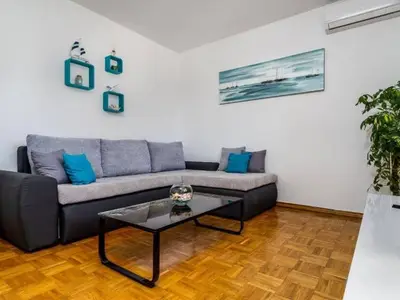 Ferienhaus für 6 Personen in Primorski Dolac 10/10