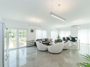 22807627-Ferienhaus-8-Privlaka-300x225-5