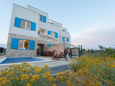 Außenansicht des Gebäudes. Ihr Ferienhaus mit Pool