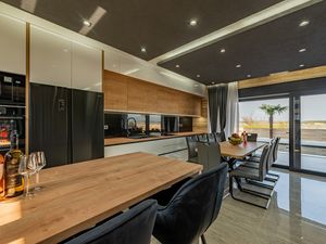 24052926-Ferienhaus-10-Privlaka-300x225-4